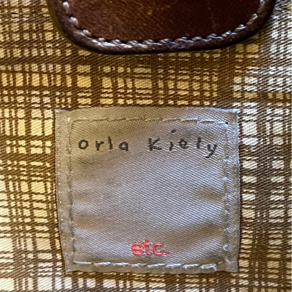 Orla Kiely Etc Collection - Midi Sling Bag - Picture 9 of 15